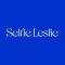 Selfie Leslie