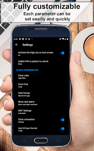 Huge Lock Screen Clock Screenshots