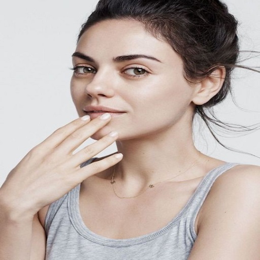 Mila Kunis HD Wallpaper