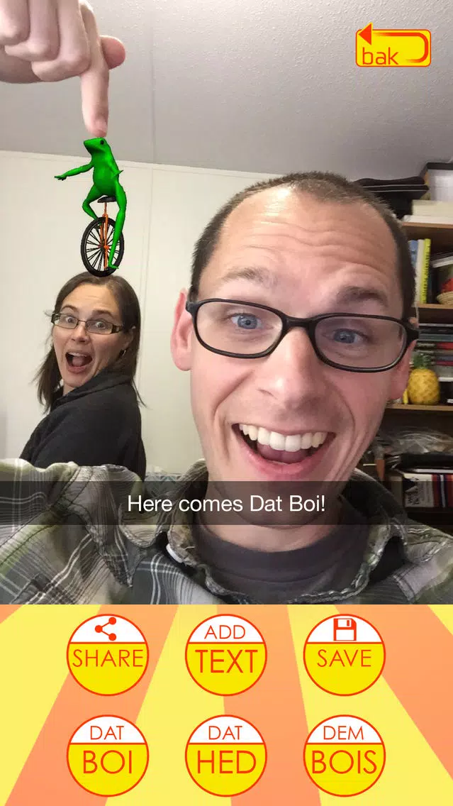ภาพหน้าจอของ Dat Boi & Me: The Original Dat Boi Meme Creator