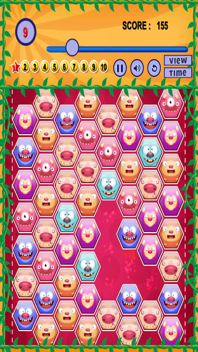 Ảnh chụp màn hình của A Fun Monster Match Game - Scary Galaxy of Fluffy Puzzle Pets