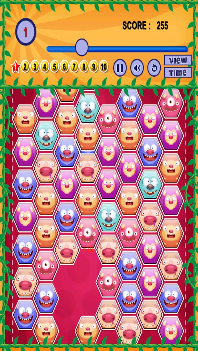 Ảnh chụp màn hình của A Fun Monster Match Game - Scary Galaxy of Fluffy Puzzle Pets