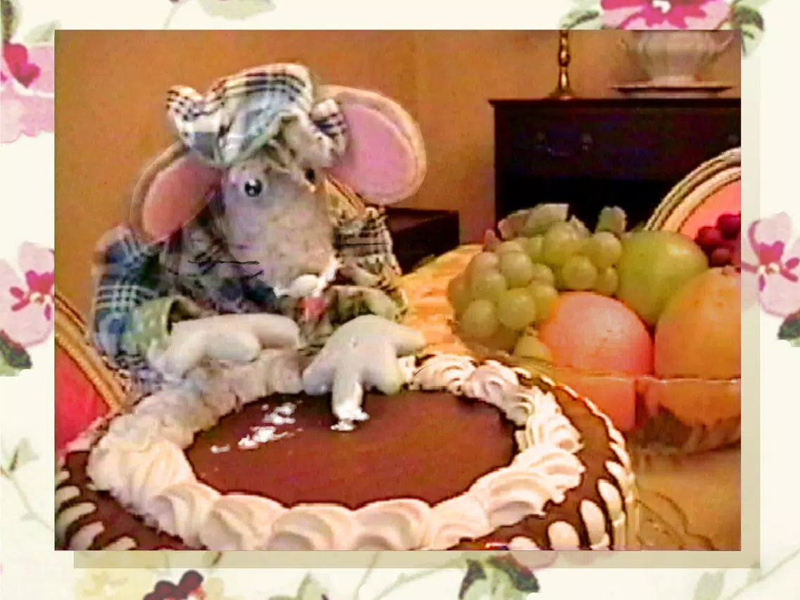 A Tale of Two Mice - Marionette Puppet Show iPad Screenshots