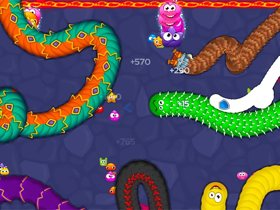 Tangkapan skrin Worm Hunt: slither snake arena iPad 